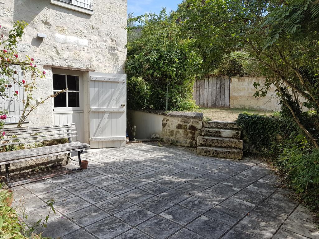 Gite Chateau de Chaintres Dampierre-sur-Loire Exterior foto